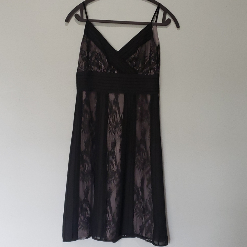 LOFT Black lace spagetti strap, petite
